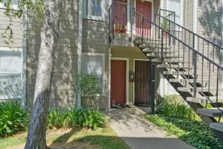 Photo #1: 221061763 Listing
