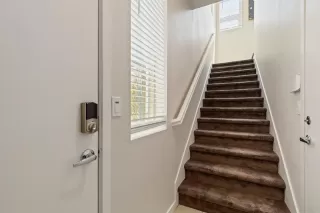 Photo #5: 221061986 Listing