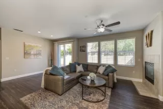 Photo #2: 221062056 Listing