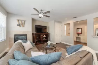 Photo #5: 221062056 Listing