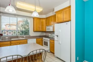 Photo #3: 221062152 Listing 