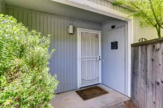 Photo #3: 221062309 Listing