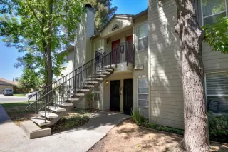 Photo #2: 221062579 Listing