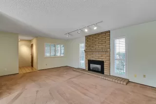 Photo #6: 221062672 Listing