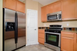 Photo #2: 221062747 Listing 