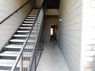 Photo #5: 221063001 Listing