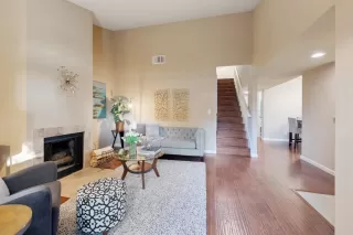 Photo #5: 221063030 Listing