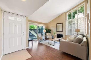 Photo #4: 221063055 Listing