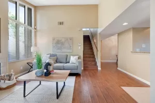 Photo #6: 221063055 Listing