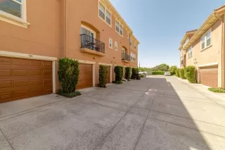 Photo #5: 221063150 Listing