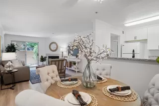 Photo #5: 221064454 Listing