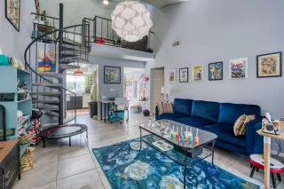 Photo #3: 221064545 Listing