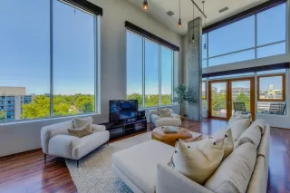 Photo #3: 221064904 Listing