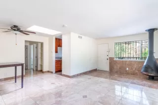 Photo #2: 221064998 Listing 