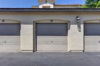 Photo #2: 221065498 Listing 