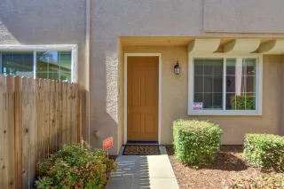 Photo #2: 221065799 Listing