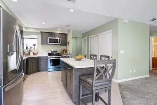 Photo #4: 221065819 Listing 