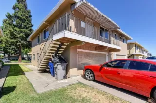 Photo #2: 221066096 Listing