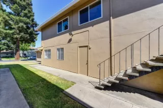 Photo #3: 221066096 Listing