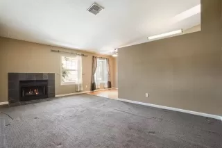 Photo #4: 221066169 Listing