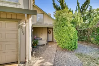 Photo #2: 221066221 Listing