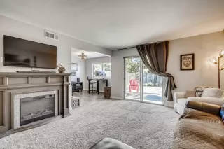 Photo #3: 221066221 Listing