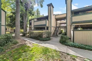 Photo #3: 221066584 Listing