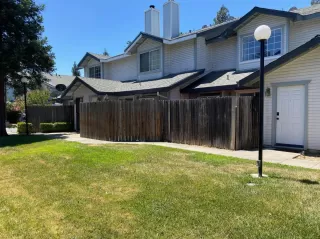 Photo #2: 221067392 Listing