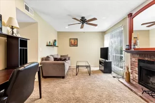 Photo #4: 221067599 Listing 