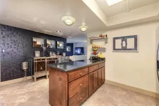 Photo #2: 221067860 Listing