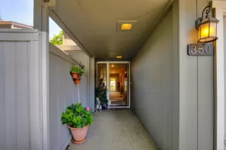 Photo #2: 221067876 Listing