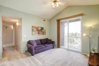 Photo #5: 221068074 Listing