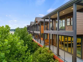 Photo #1: 221068282 Listing