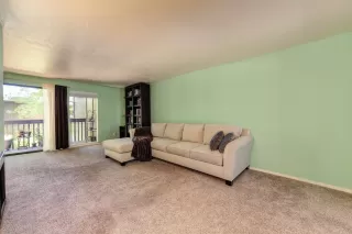 Photo #3: 221068589 Listing 