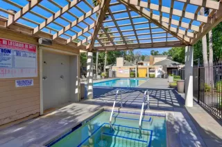 Photo #1: 221068848 Listing