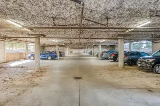 Photo #4: 221068848 Listing