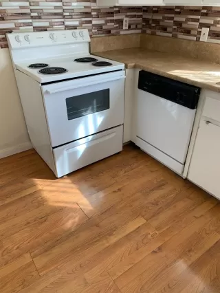 Photo #4: 221069015 Listing 