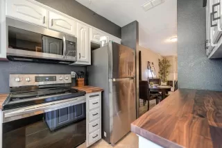 Photo #4: 221069566 Listing