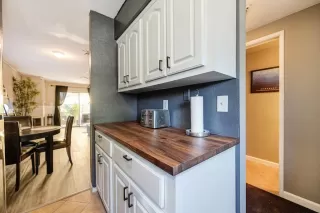 Photo #5: 221069566 Listing