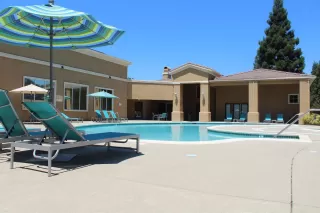 Photo #2: 221069888 Listing 