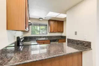 Photo #3: 221070747 Listing