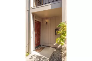 Photo #2: 221071132 Listing