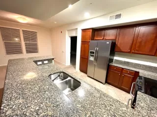 Photo #4: 221071192 Listing 