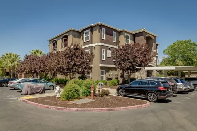 MLS: 221071305 Condo For Sale