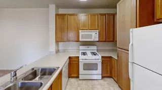 Photo #5: 221071561 Listing 