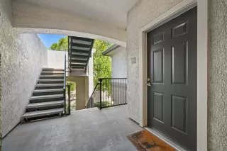 Photo #2: 221071574 Listing