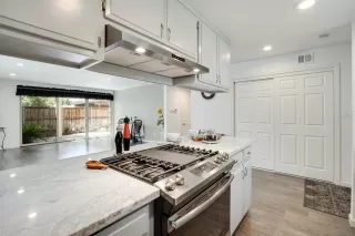 Photo #5: 221071758 Listing 