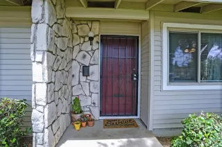 Photo #1: 221072081 Listing 