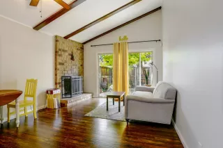 Photo #2: 221072081 Listing 