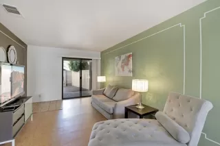 Photo #5: 221072409 Listing